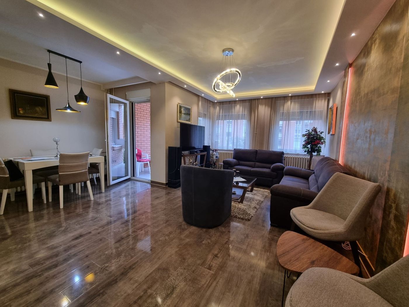 Savršen trosoban stan na najtraženijoj lokaciji    062 792 583 1