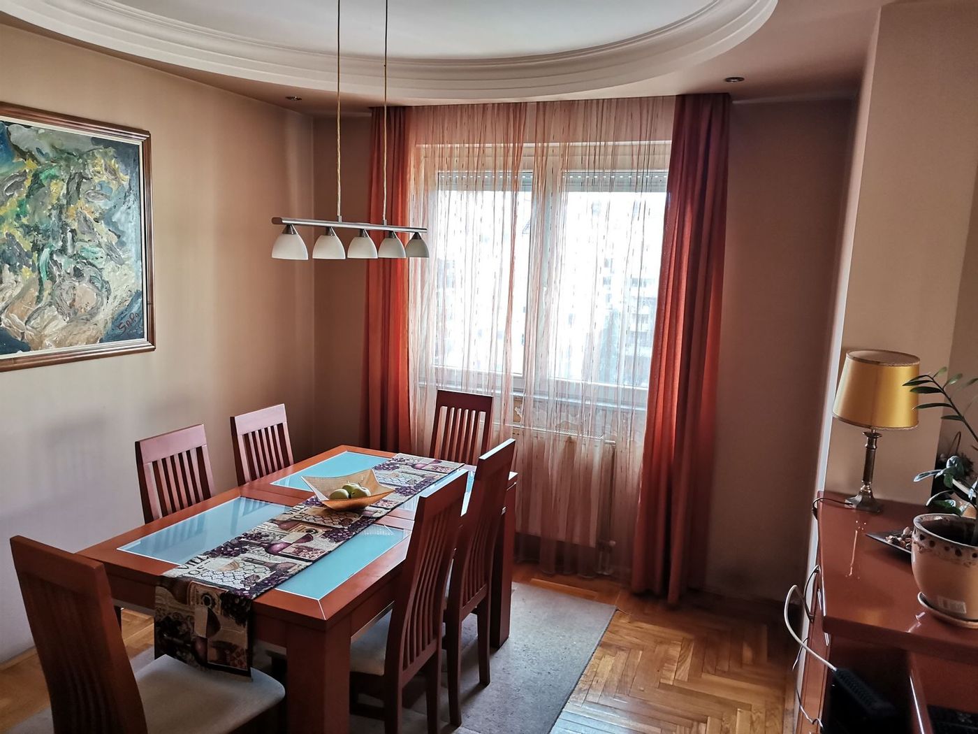 Uknjižen   namešten   odličan petosoban stan   062 792 583 3