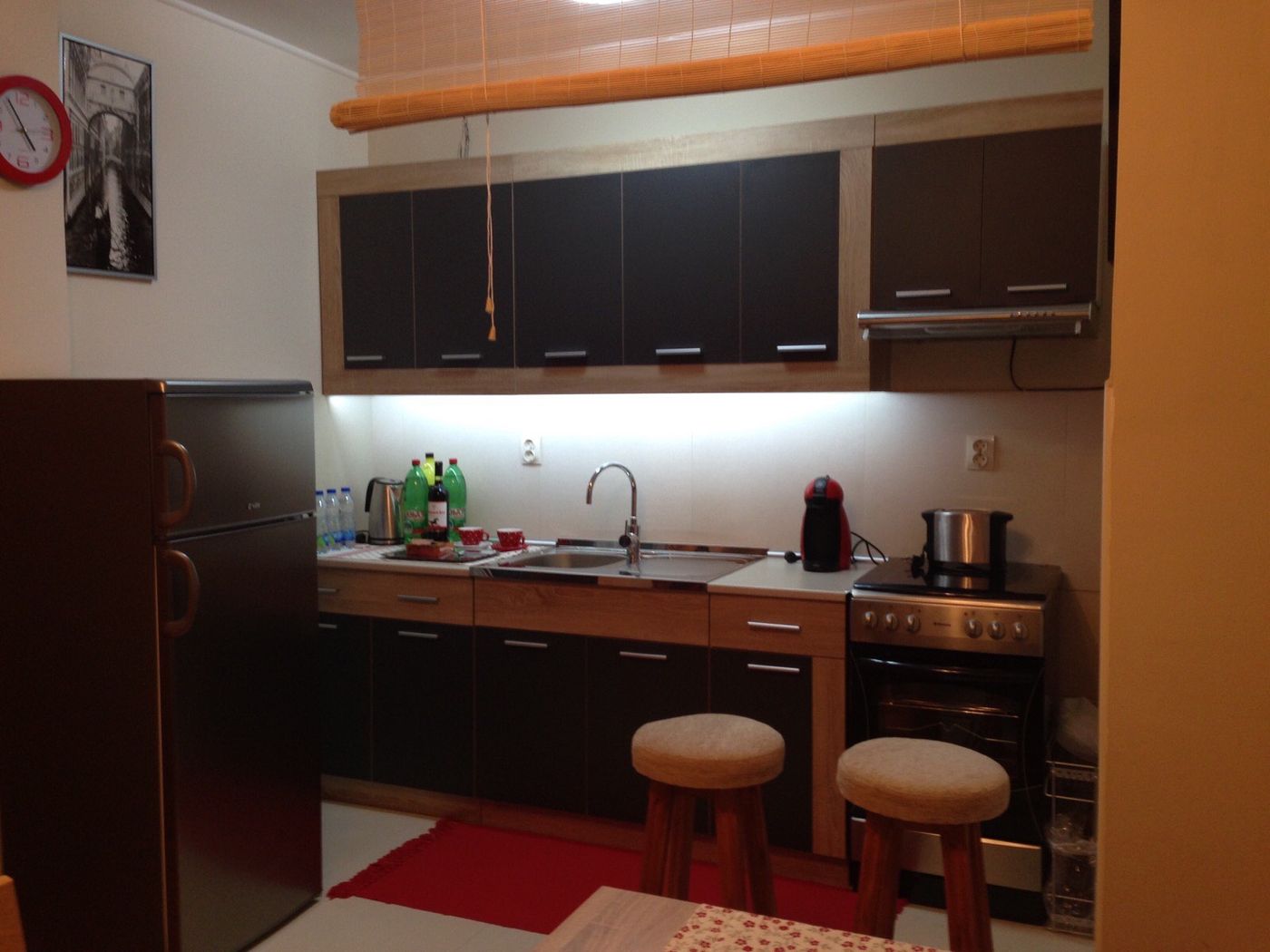 Uknjižen   odličan dvosoban stan   062 792 583 2