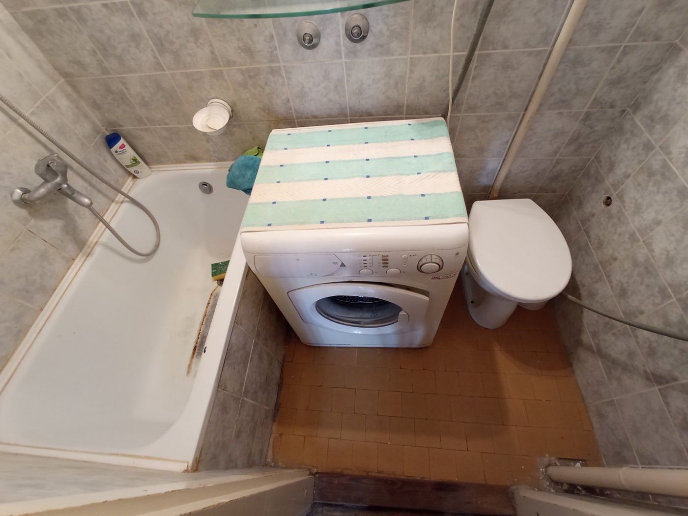 Odličan uknjižen jednosoban stan   može biti 1 5   062 792 583 4