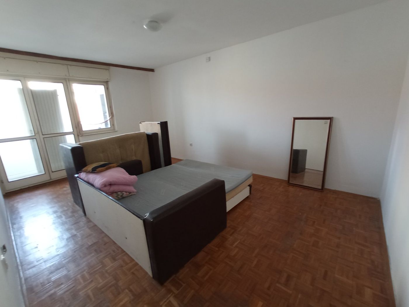 Odličan uknjižen jednosoban stan   može biti 1 5   062 792 583 2