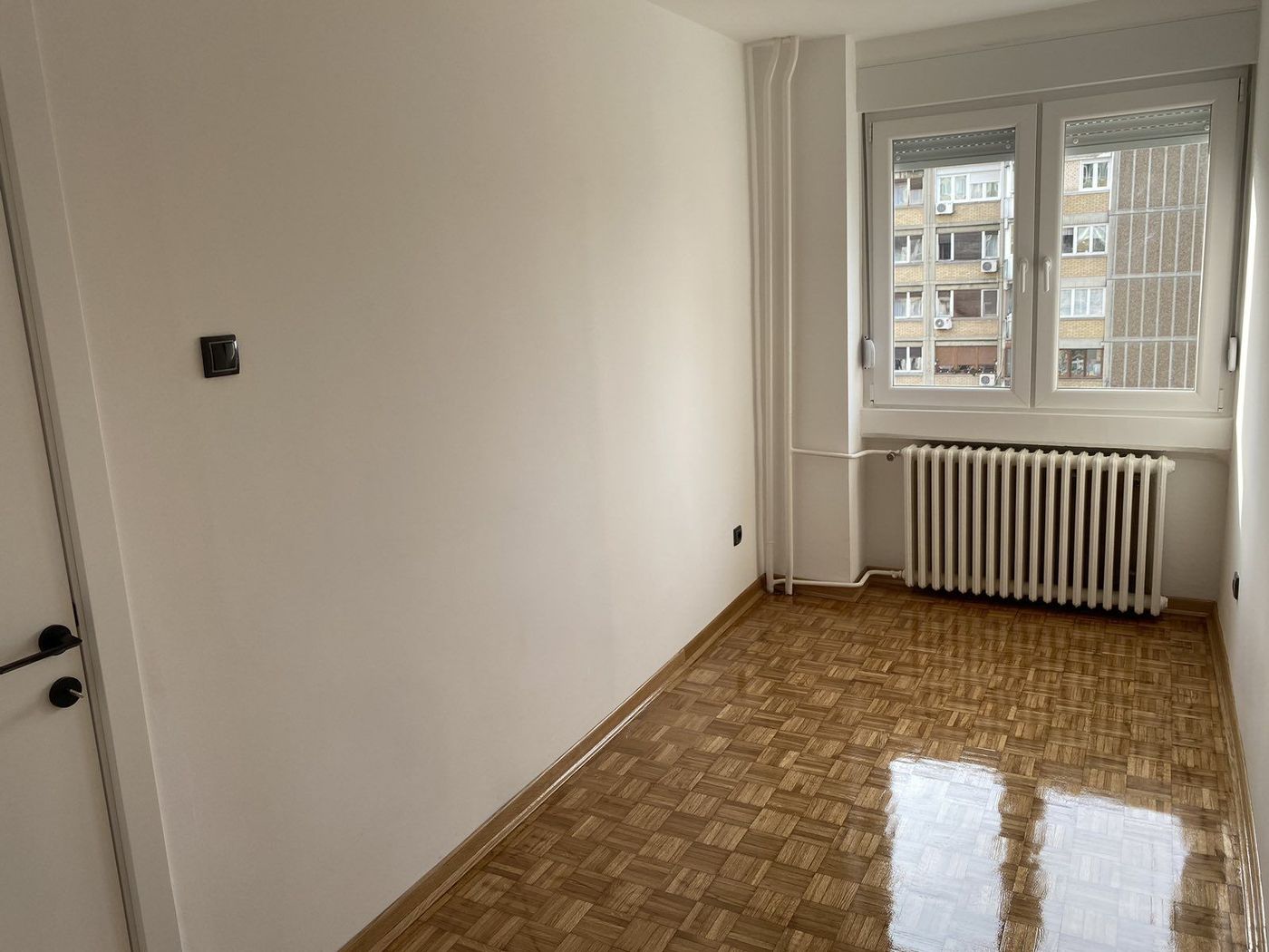 Kompletno renoviran trosoban stna   odmah useljiv  uknjižen   062 792 583 3