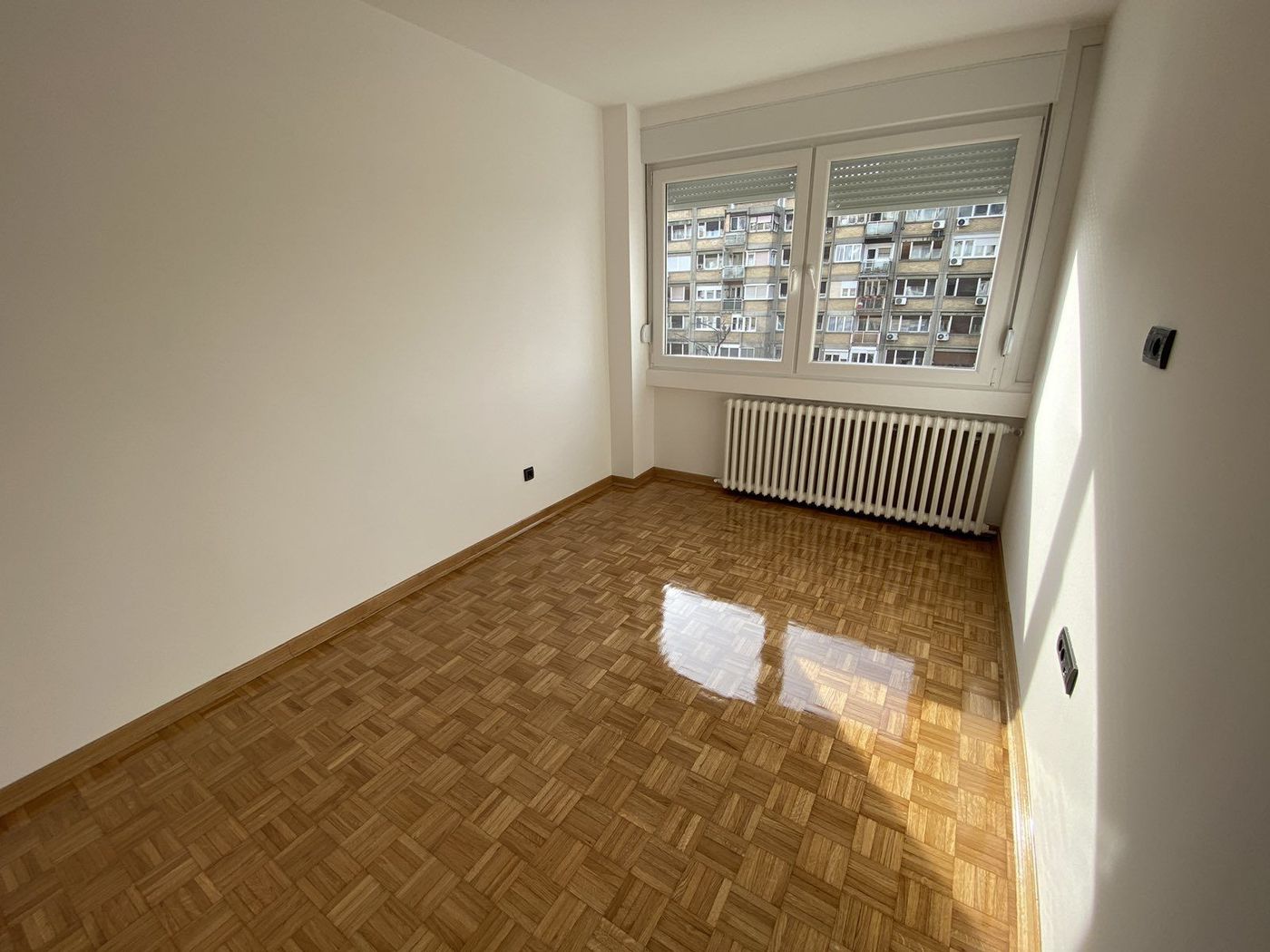 Kompletno renoviran trosoban stna   odmah useljiv  uknjižen   062 792 583 4