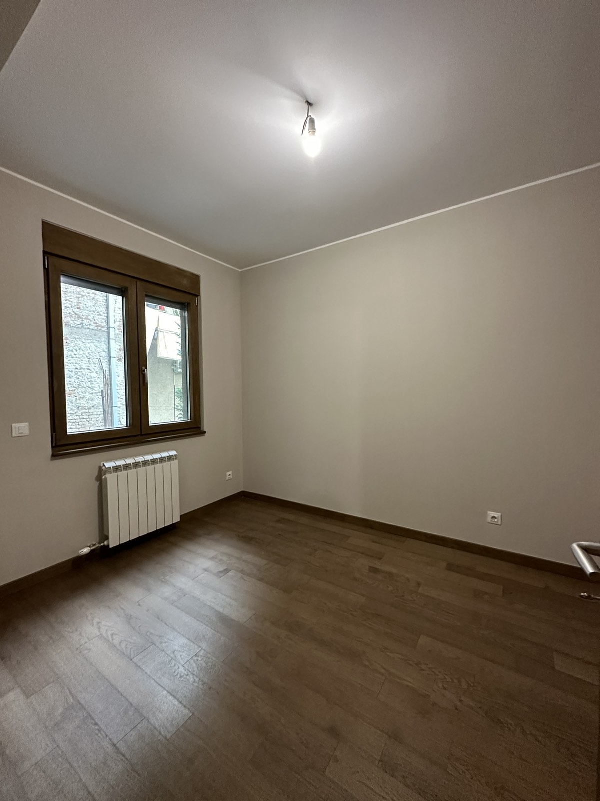 LUX 2 5 soban stan Vukov Spomenik 5