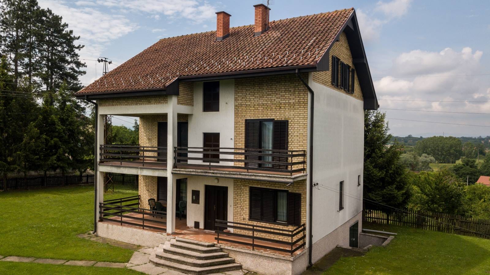 Na prodaju kuća   Gornji Dobrić  Loznica 2