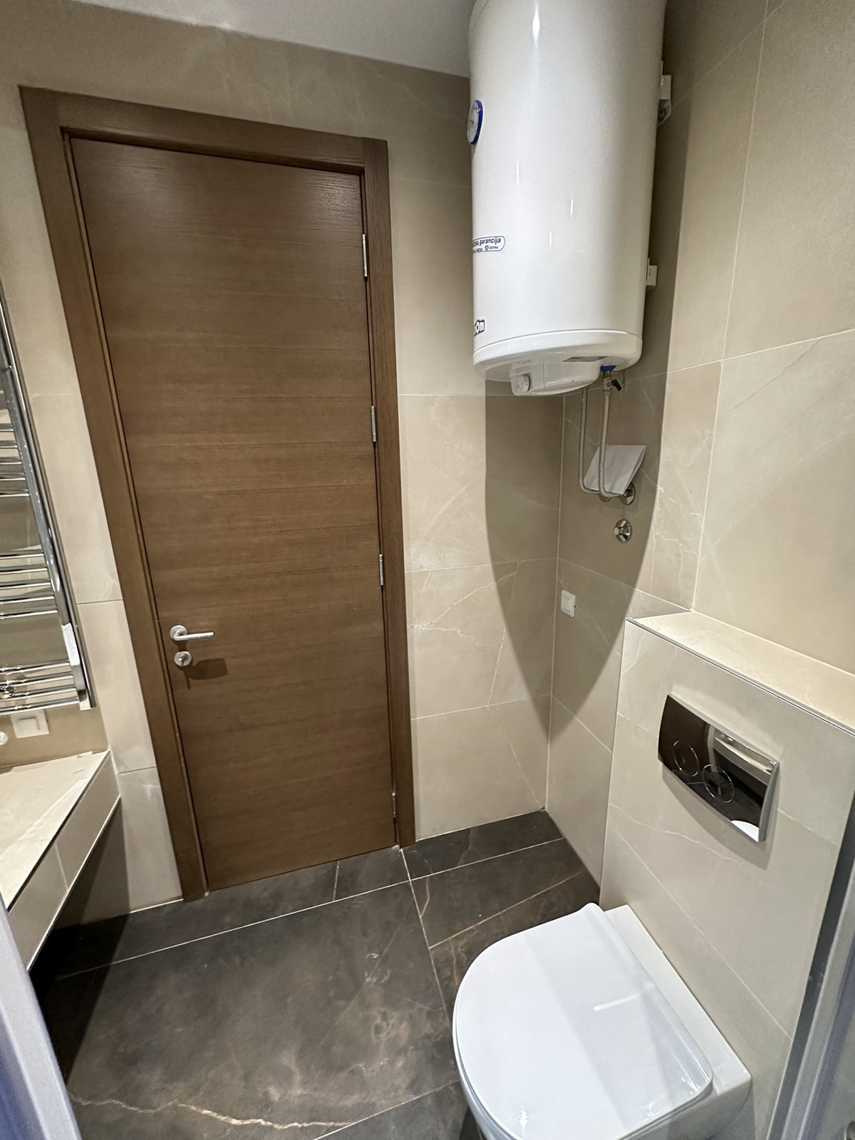 LUX 2 5 soban stan Vukov Spomenik 3