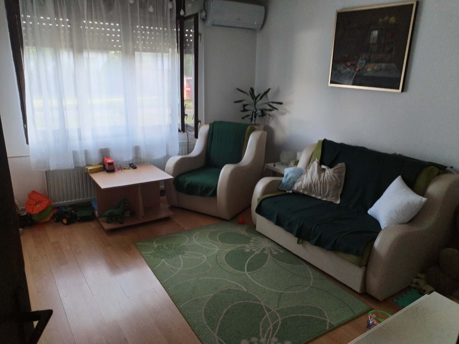 Kuća na prodaju u širem centru grada 4