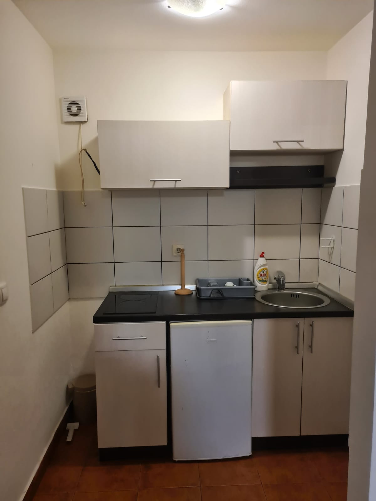 Izdajem stan na Zvezdari kod Kluza 3