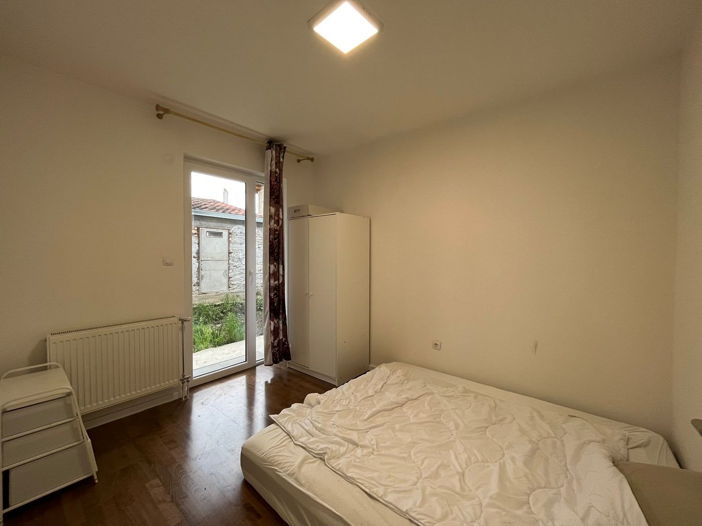 Uknjižen  odmah useljiv   Telepska dolina   062 792 583 4