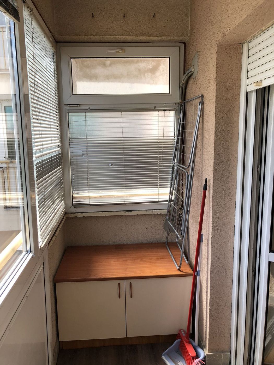 Uknjižen   namešten   jedna od najtraženijih lokacija   062 792 583 5