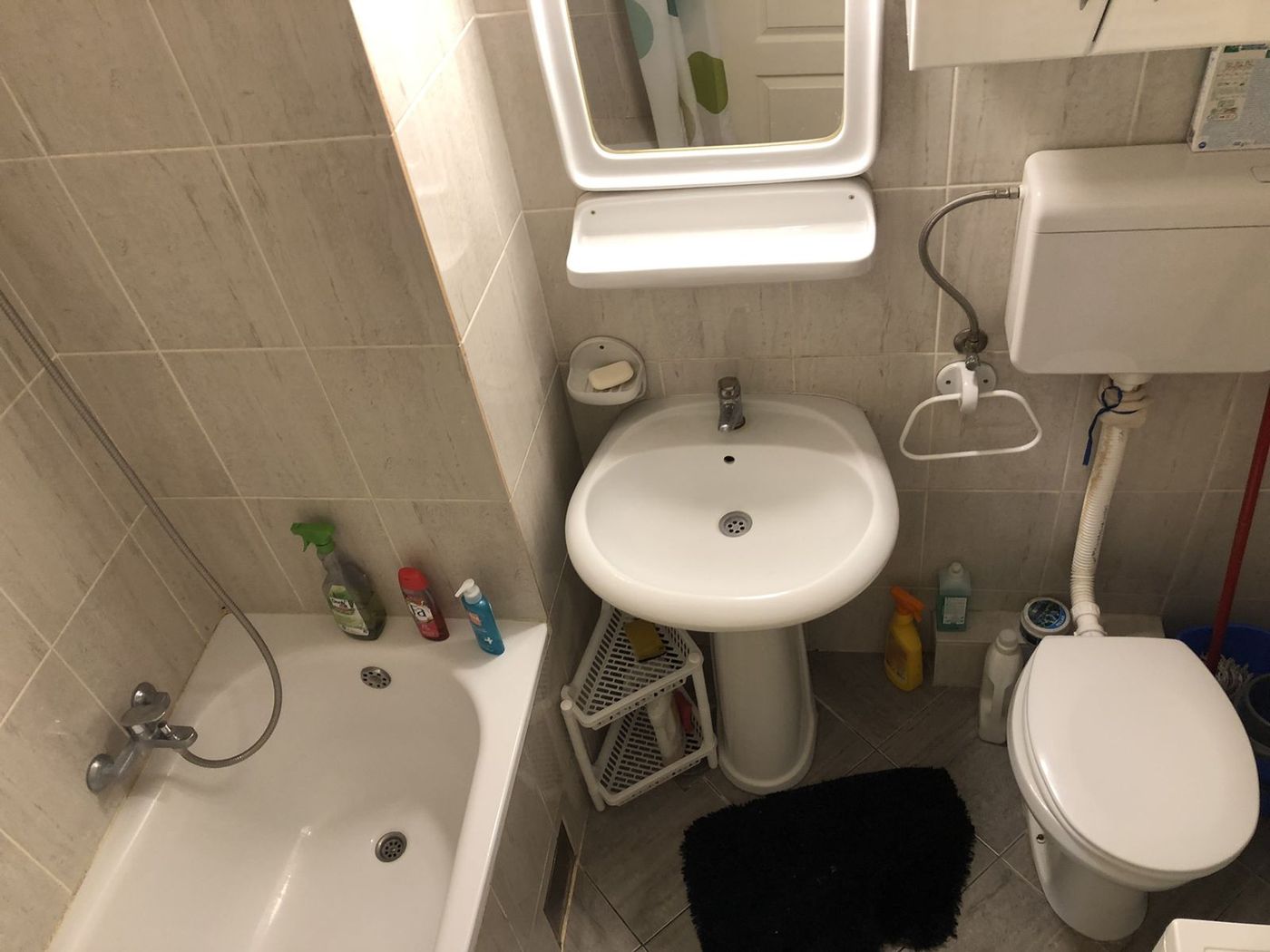 Uknjižen   namešten   jedna od najtraženijih lokacija   062 792 583 4