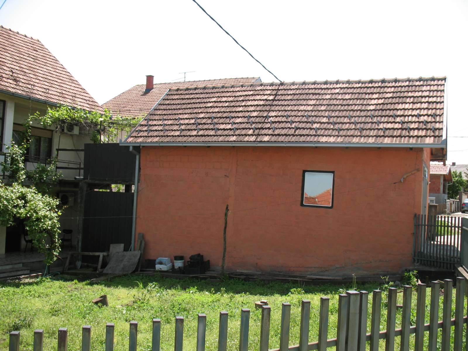 Prodajem kuću u Kragujevcu  izuzetan kvalitet gradnje  blizu centra  pored osnovne škole  u blizini park  3