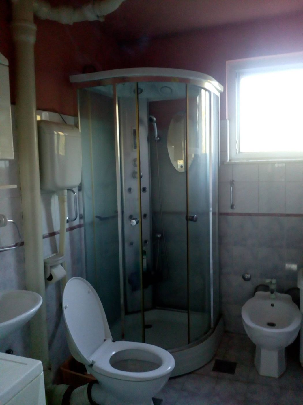 Uknjižen   odličan dvosoban stan   062 792 583 4