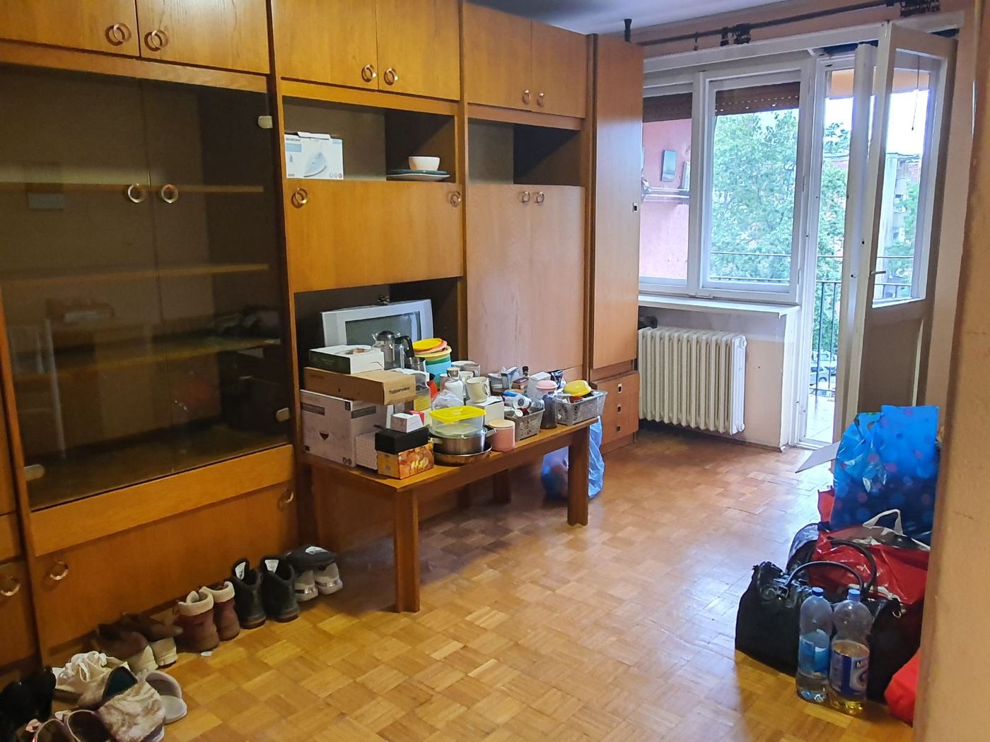 Uknjižen   odličan dvosoban stan   062 792 583 1