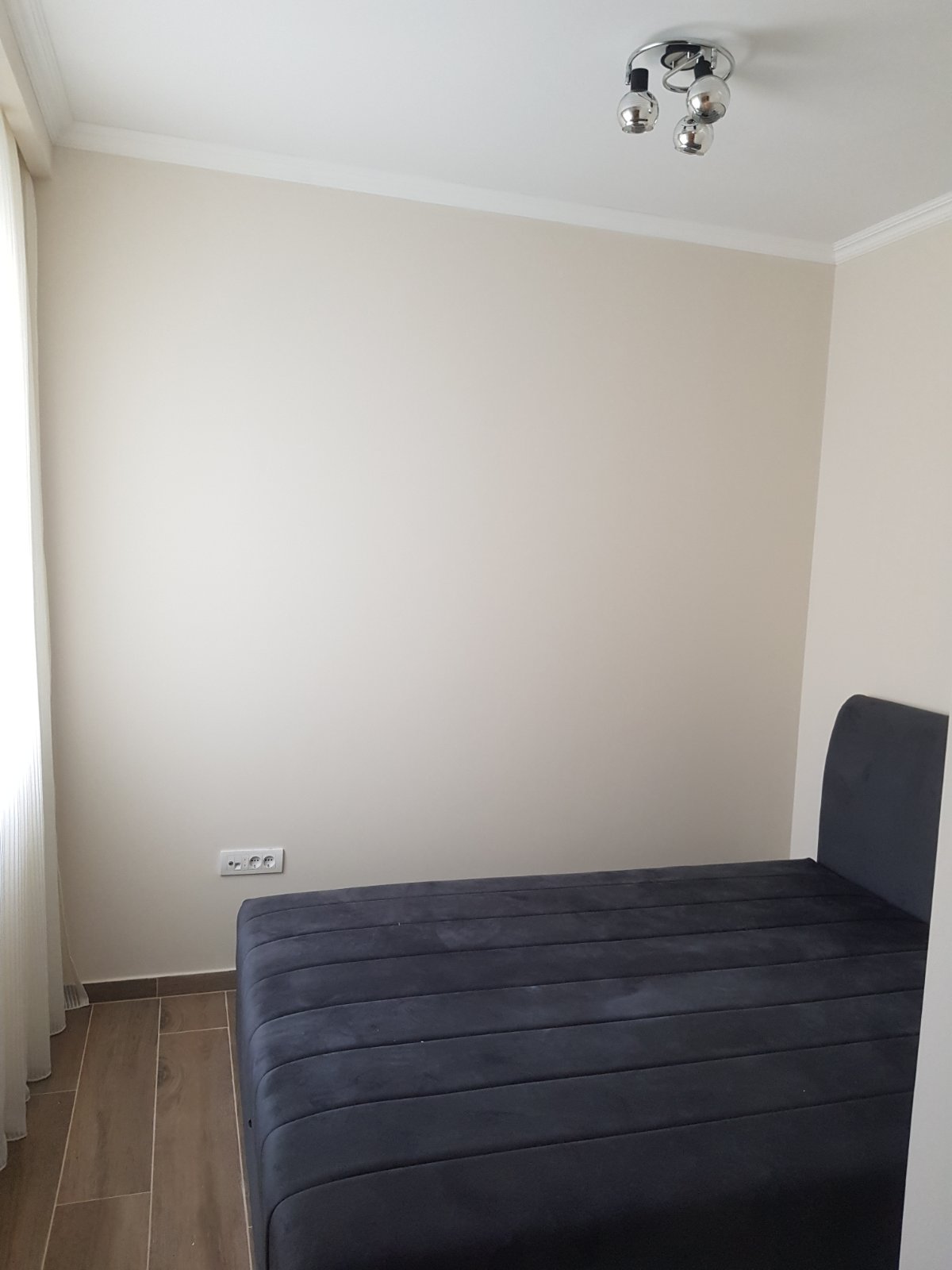 Prodajem nov LUX stan u ul Milovana Gusica 5