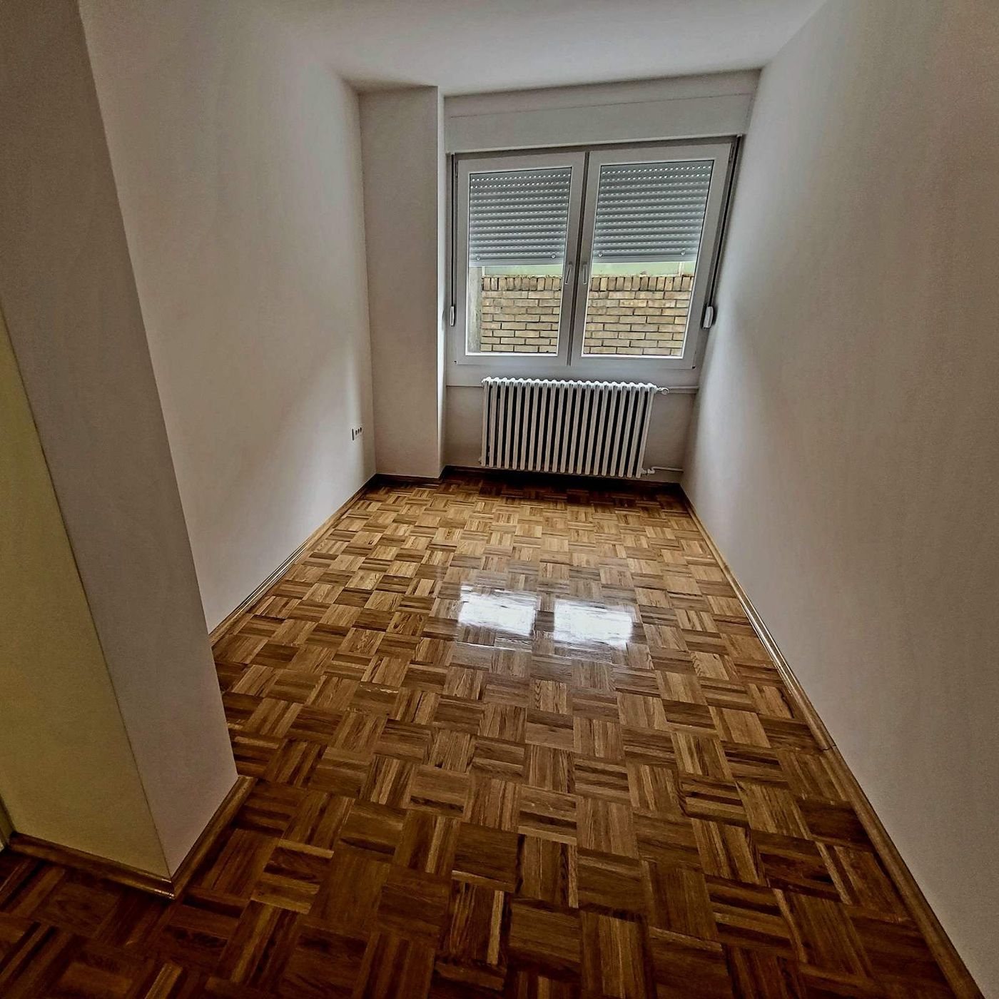 Kompletno renoviran   uknjižen stan   gratis terasa od 20m2   062 792 583 2