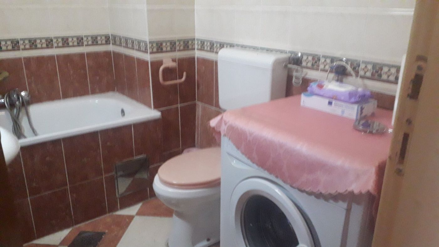 Uknjižena garsonjera   nameštena   062 792 583 3