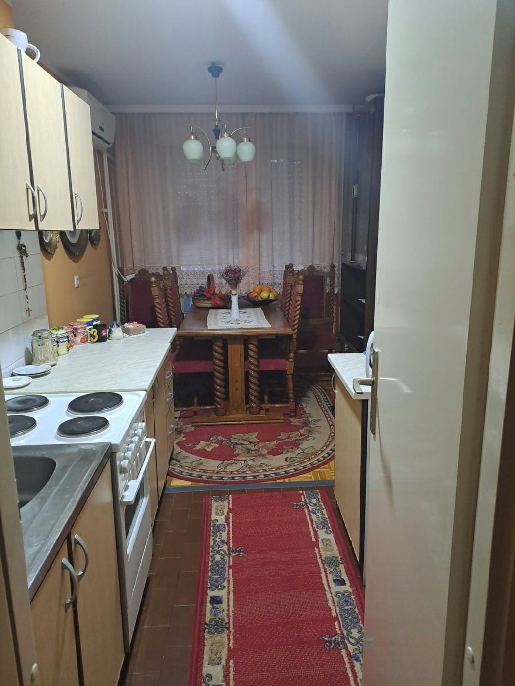 Fasadna cigla   uknjižen dvosoban stan    odličan raspored  062 792 583 3