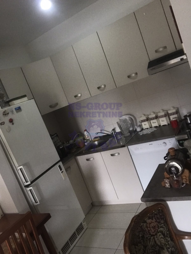 Uknjižen nov stan kod Ž Stanice   062 792 583 3