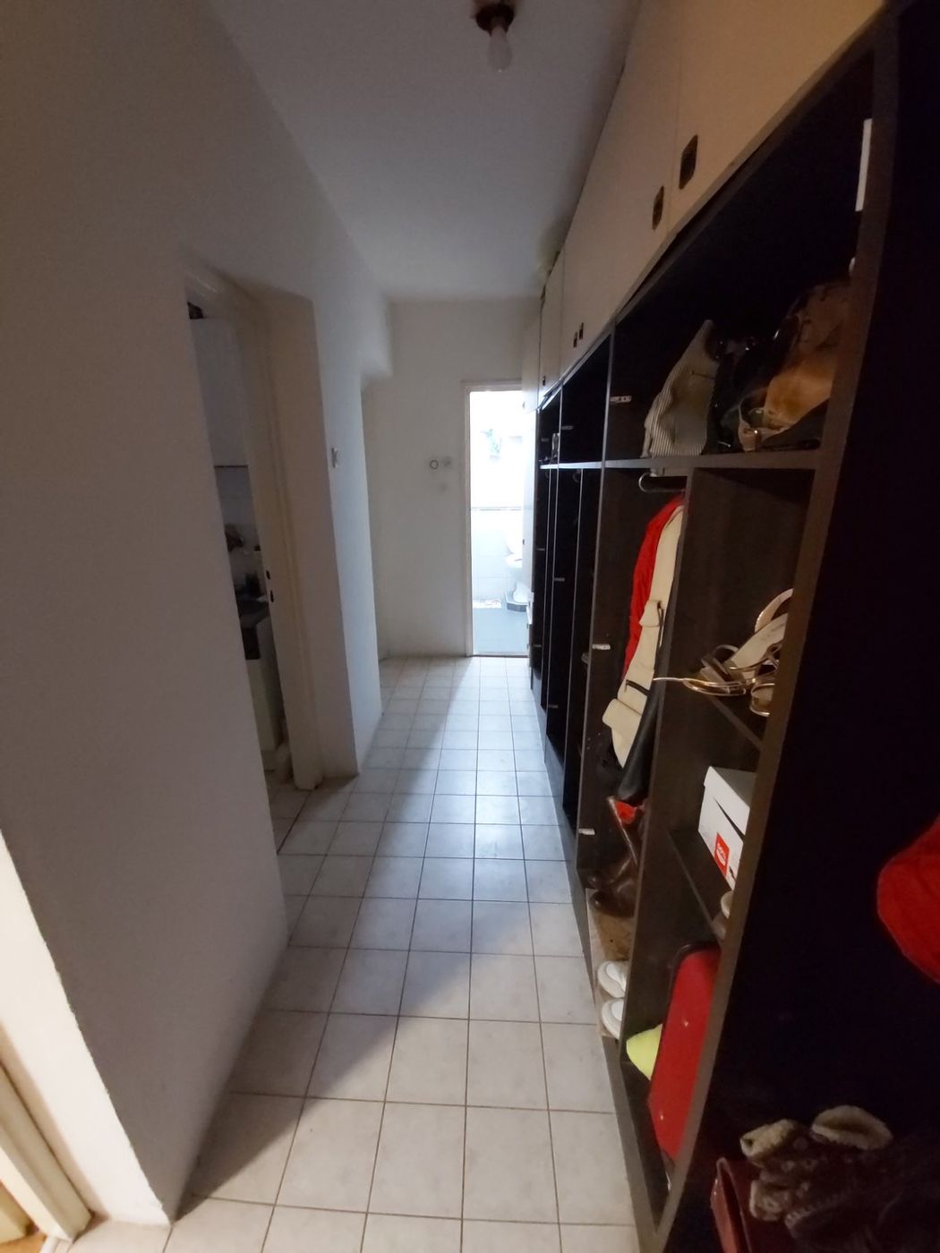 Uknjižen dvosoban stan kod Ž Stanice   062 792 583 3