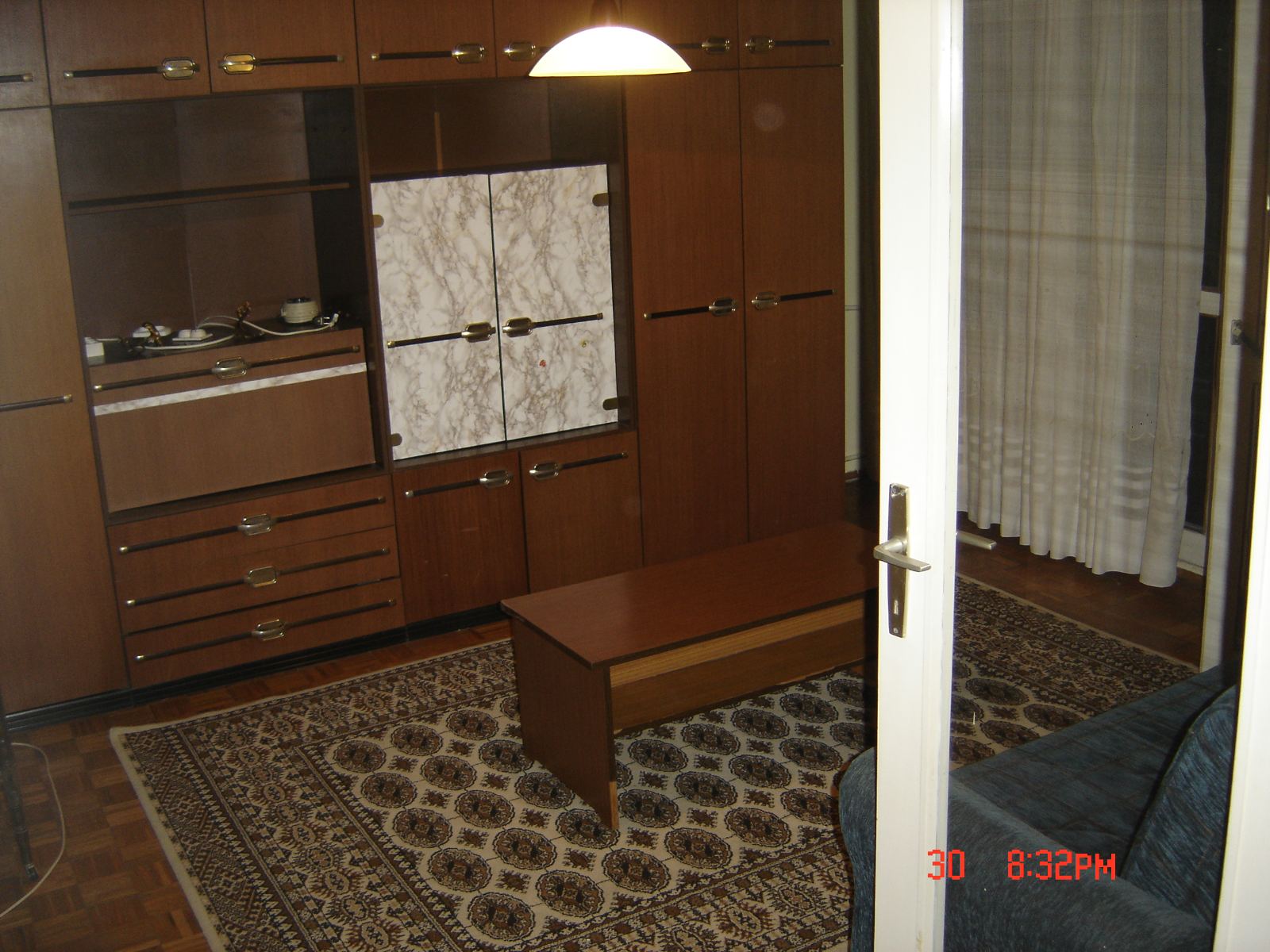 Izdajem namesten stan u Mirjevu mesecno placanje 2