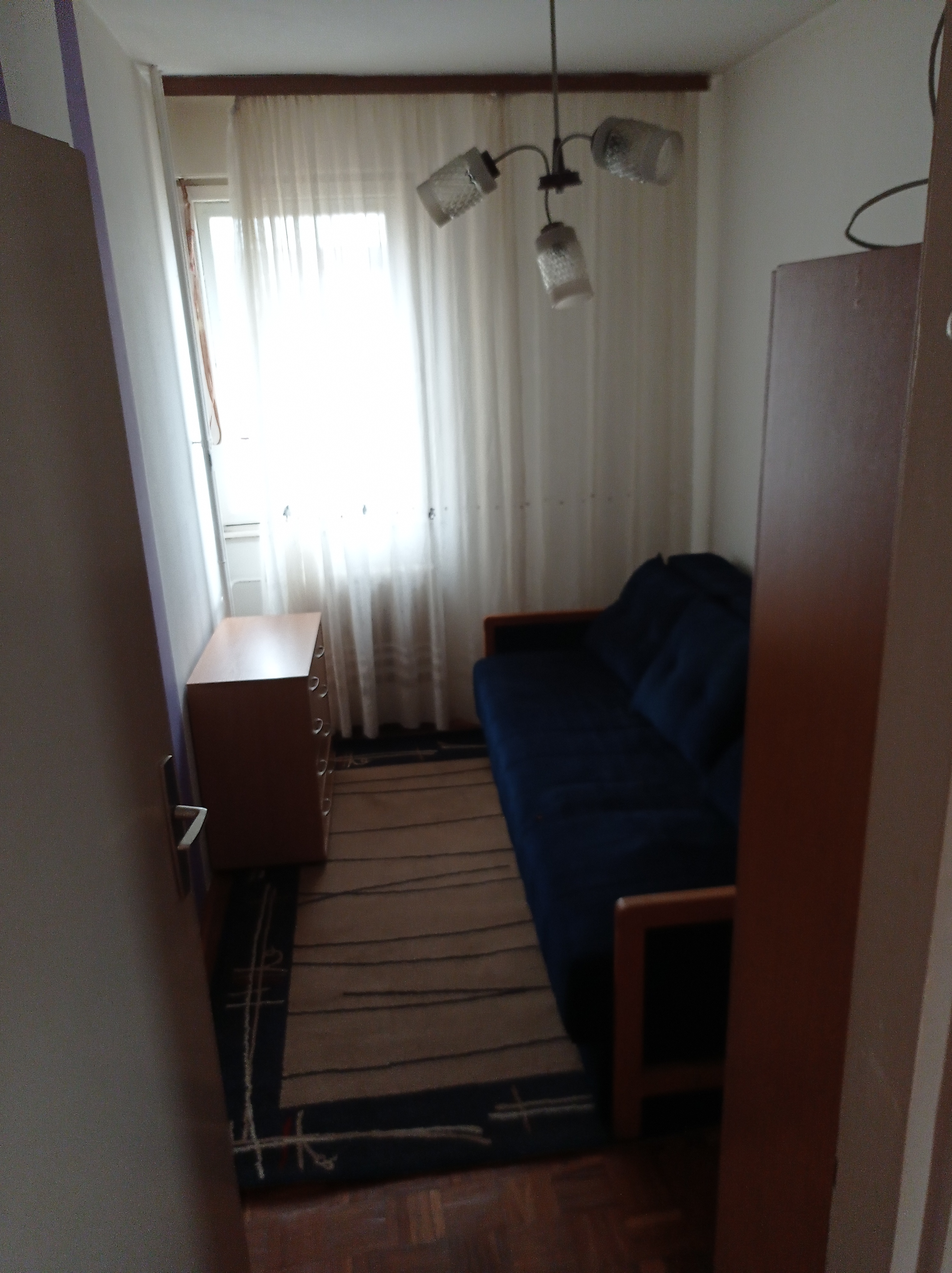 Izdajem namesten stan u Mirjevu mesecno placanje 3