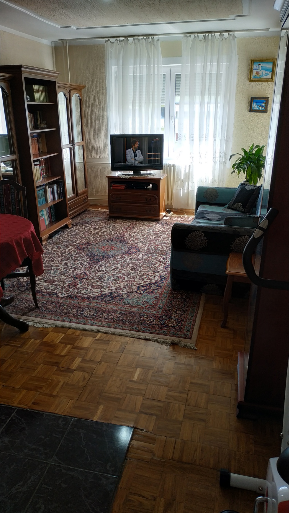 Povoljno 2 0 stan u NS blizu centra 3