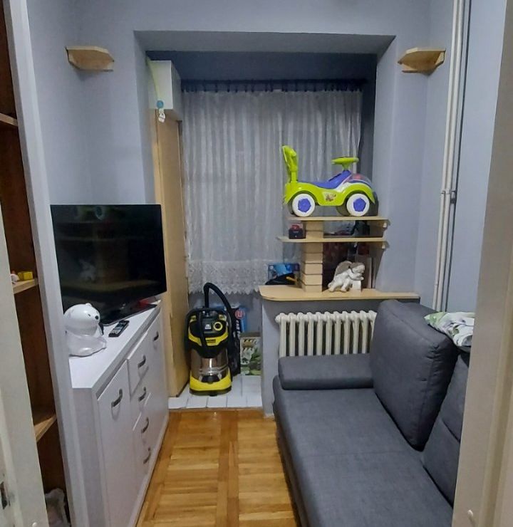 Uknjižen   fasadna cigla   062 792 583 3