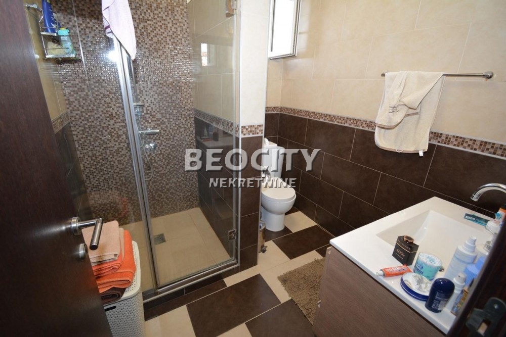 četvorosoban stan, 197 m2, Učiteljsko naselje, Marčanska ID: 77933 16