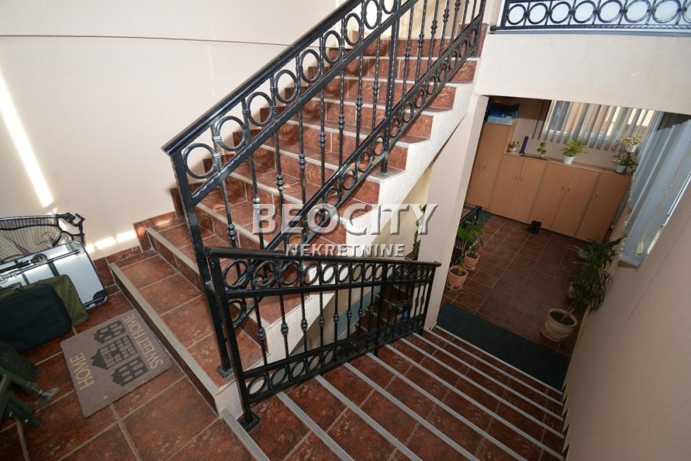 četvorosoban stan, 197 m2, Učiteljsko naselje, Marčanska ID: 77933 15