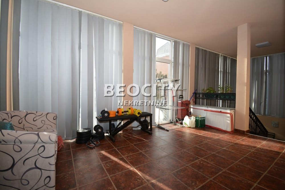 četvorosoban stan, 197 m2, Učiteljsko naselje, Marčanska ID: 77933 10