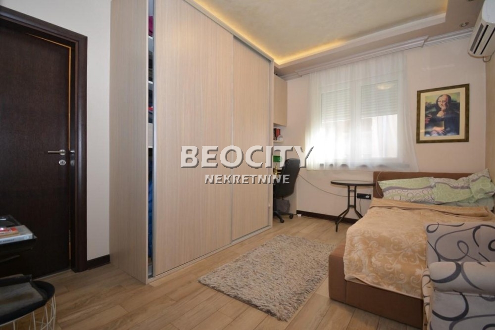 četvorosoban stan, 197 m2, Učiteljsko naselje, Marčanska ID: 77933 11