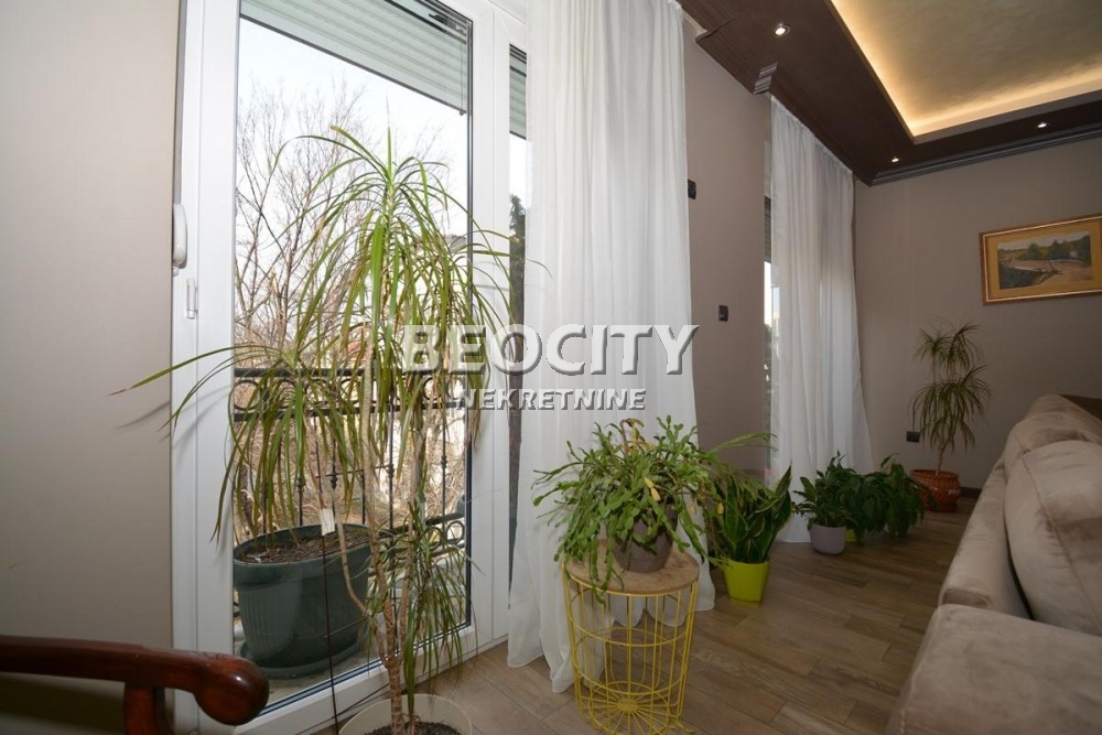 četvorosoban stan, 197 m2, Učiteljsko naselje, Marčanska ID: 77933 9