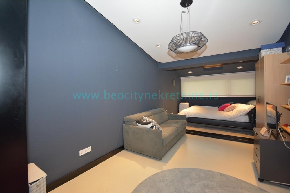 četvorosoban stan, 240 m2, Dedinje, Omladinska ID: 32799 8