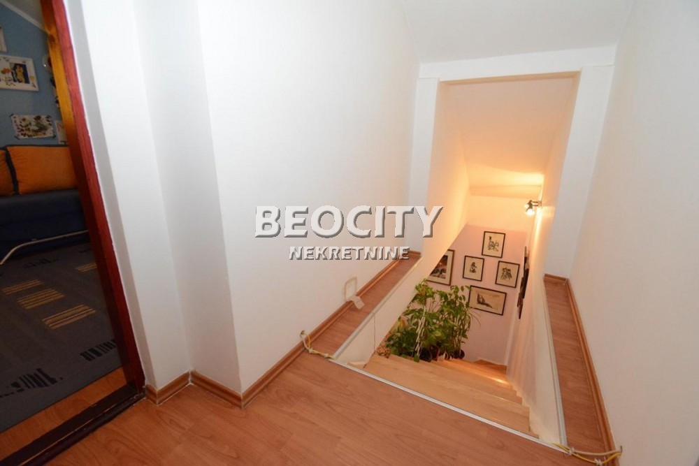 četvorosoban stan, 90 m2, Bele vode, Leposave Vujošević ID: 547 12