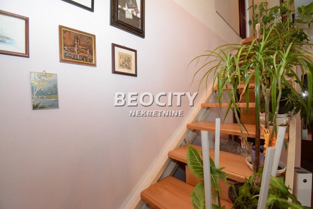 četvorosoban stan, 90 m2, Bele vode, Leposave Vujošević ID: 547 11