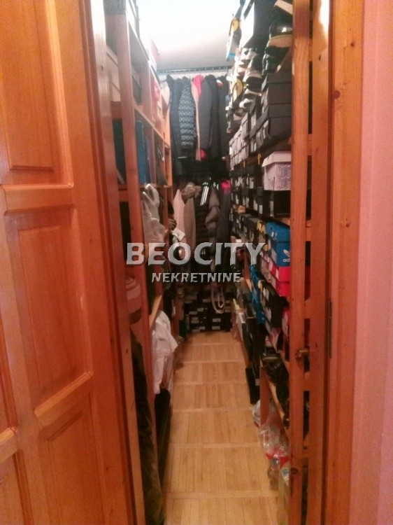 četvorosoban stan, 95 m2, Podbara, Marka Miljanova ID: 97701 6