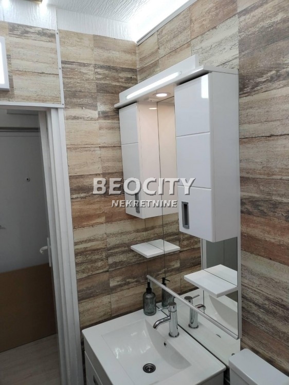 Dvosoban stan, 40 m2, Centar, Pere Segedinca ID: 98298 21