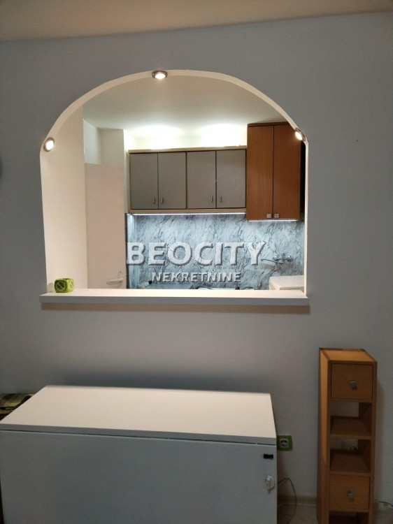 Dvosoban stan, 40 m2, Centar, Pere Segedinca ID: 98298 12
