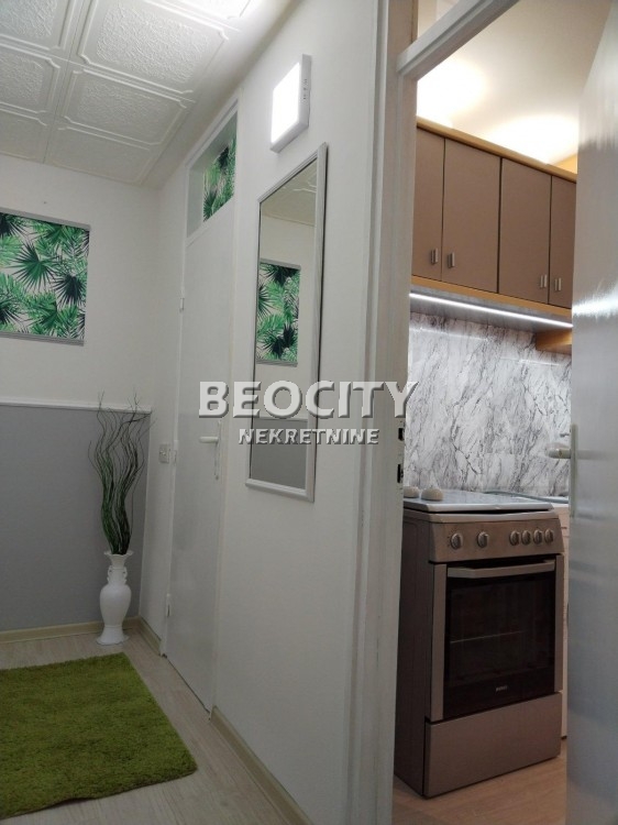Dvosoban stan, 40 m2, Centar, Pere Segedinca ID: 98298 13