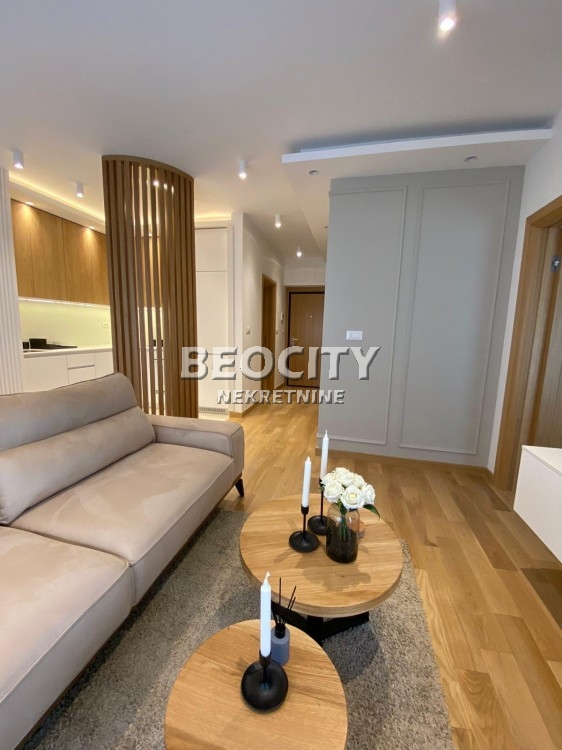 Dvosoban stan, 45 m2, Južni bulevar ID: 97448 5