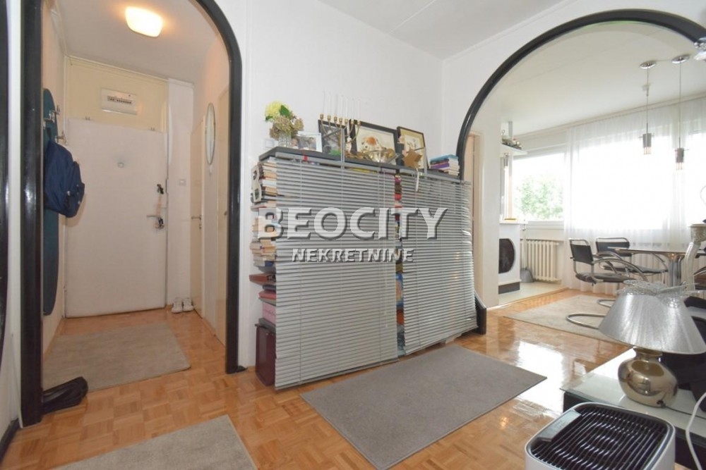 Dvosoban stan, 72 m2, Novi Beograd, Gandijeva ID: 98661 11