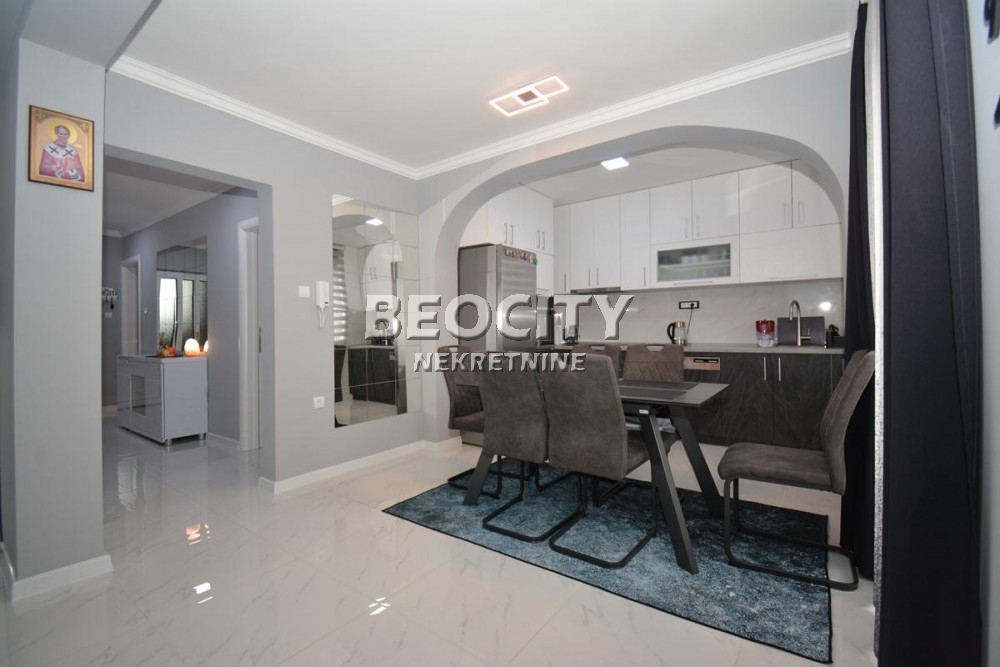 Kuća, 345 m2, Strelište, Stevana Sremca ID: 84698 4