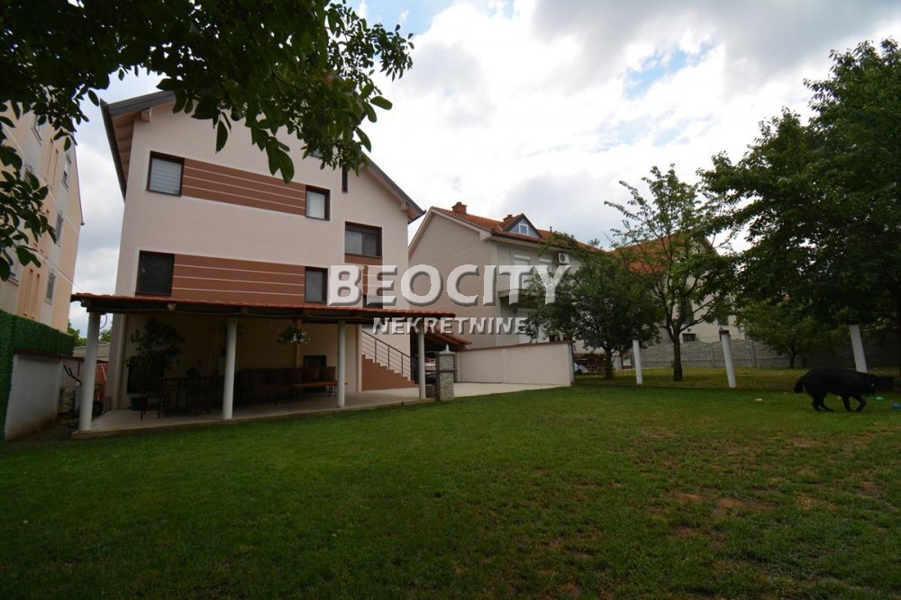 Kuća, 345 m2, Strelište, Stevana Sremca ID: 84698 16