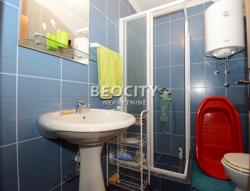 Kuća, 540 m2, Batajnica, DVE KUĆE Branislava Barišića Doktora ID: 35056 12