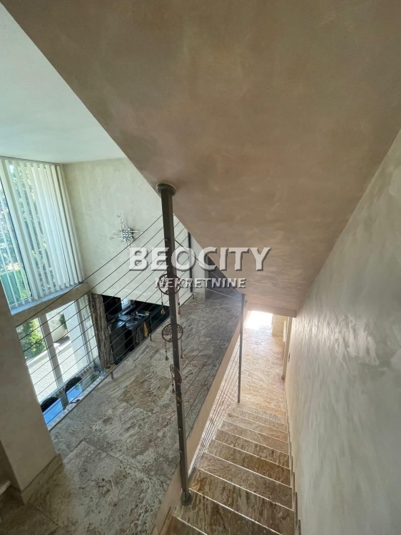 Kuća, 570 m2, Centar, Rakovička ID: 84432 16