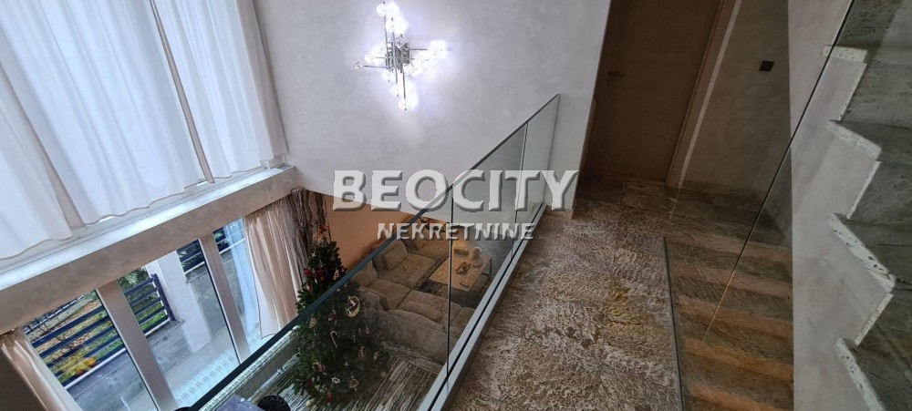 Kuća, 570 m2, Centar, Rakovička ID: 84432 8