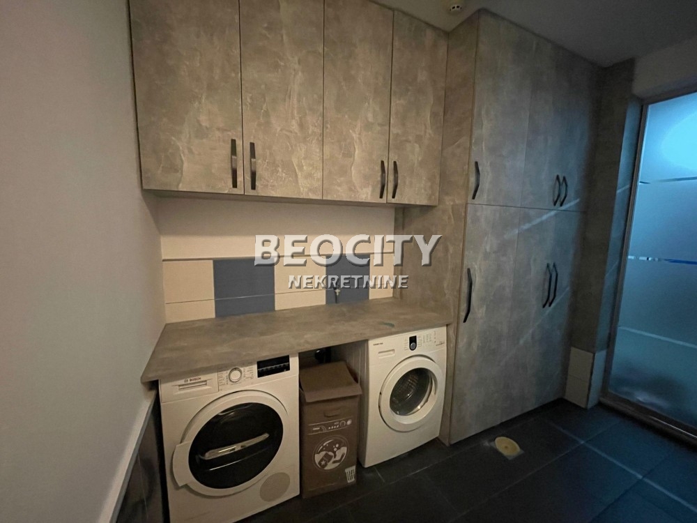 Kuća, 570 m2, Centar, Rakovička ID: 84432 22