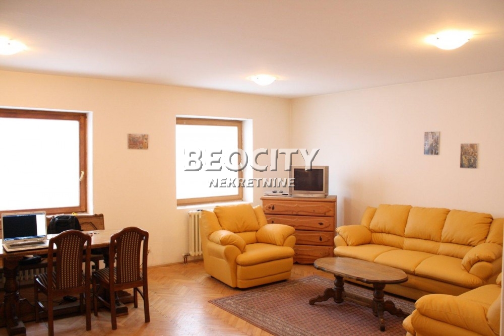 Kuća, 600 m2 ID: 83331 1