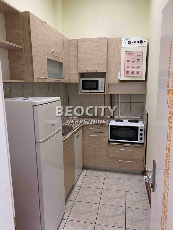 Lokal, 180 m2, Raška, Dr Jovanovića ID: 90851 4